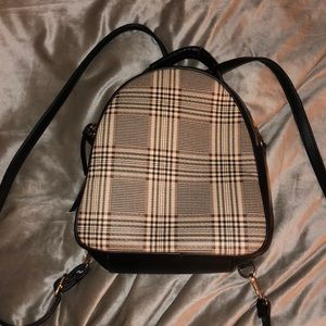 Mini Plaid Backpack 🎒✨